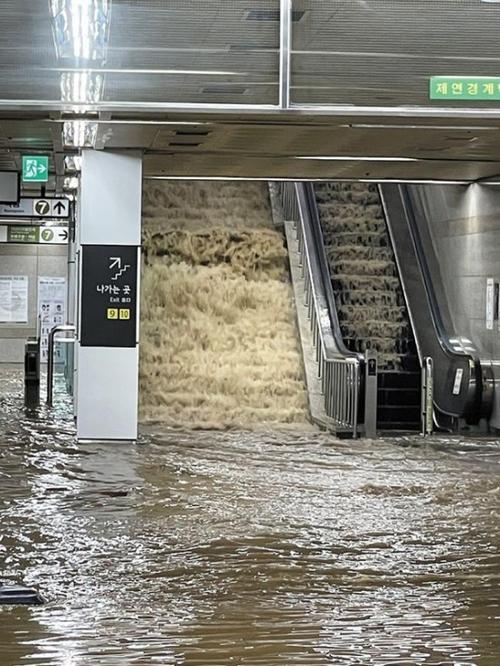 新澳门精准免费大全和首尔一列地铁起火与首尔一列地铁起火事件