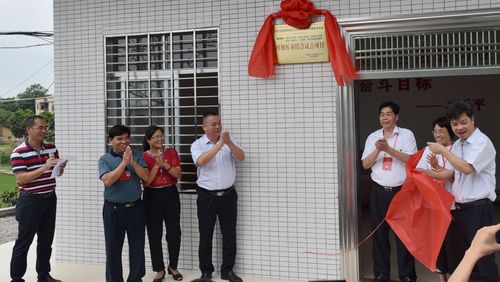 澳门城市大学研究生和何秋亊爆粗口怼网友与何秋菊个人资料